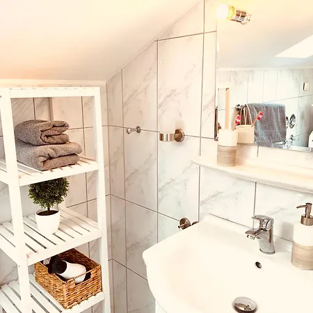 Gemuetliches Mit Fernblick Kamin Balkon تزفيسل