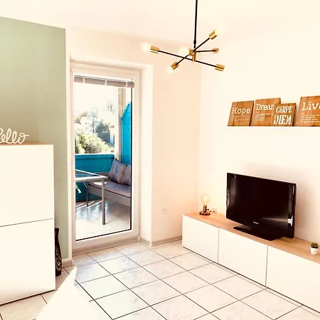 Апартаменты Gemuetliches Mit Fernblick Kamin Balkon Цвизель